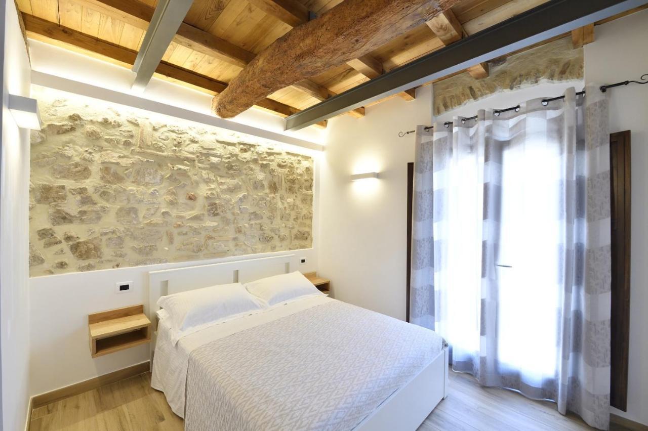 Le Benedettine Affittacamere Relais Fondi Ngoại thất bức ảnh